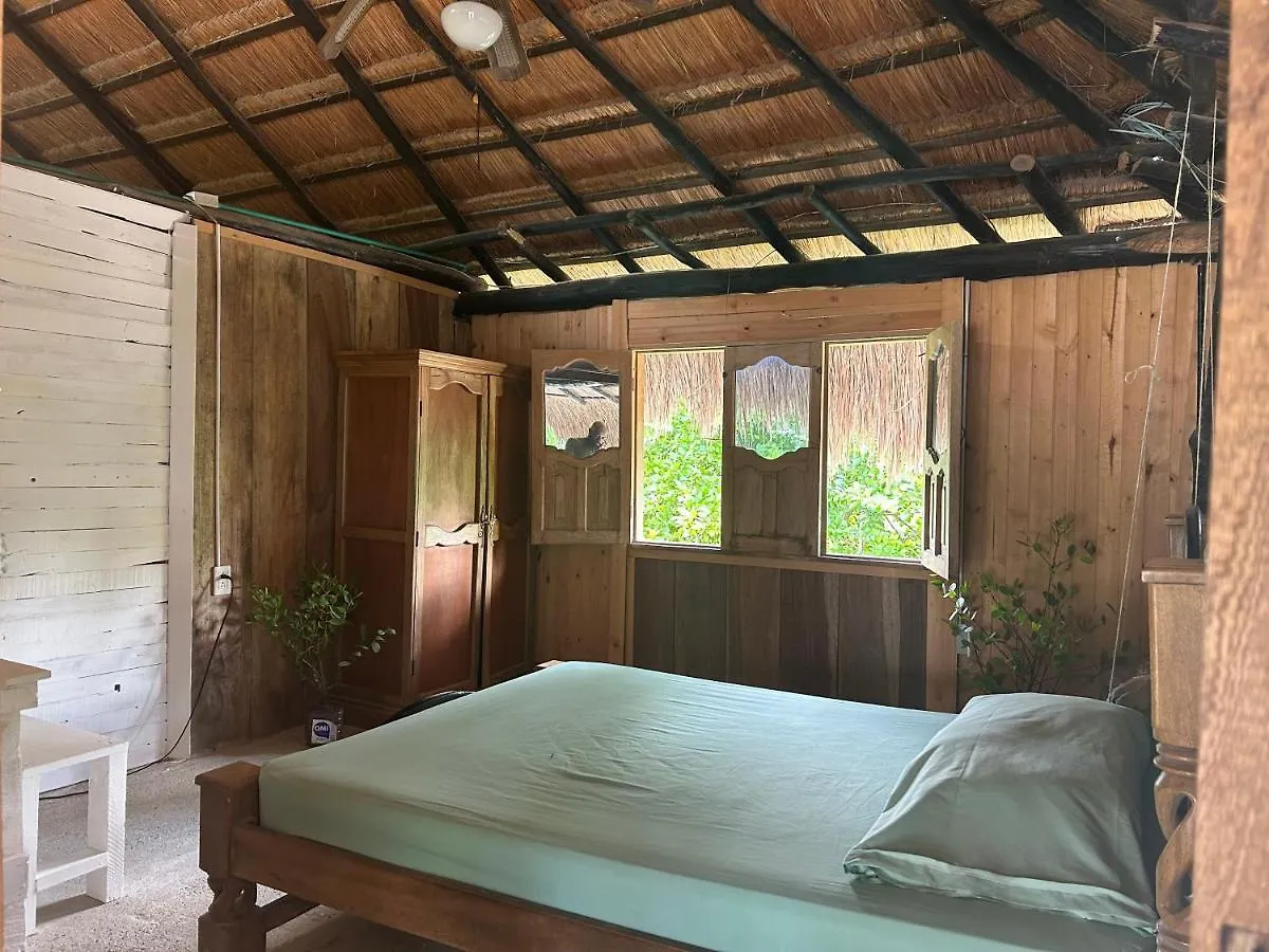 Ecohostal Tierra Bomba Retreat Playa Cartagena 0*,